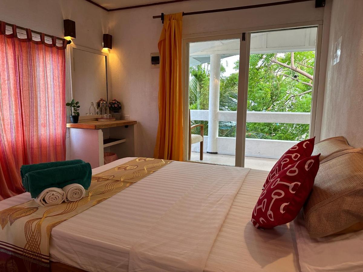 Dhiffushi Island Villa Eksteriør bilde